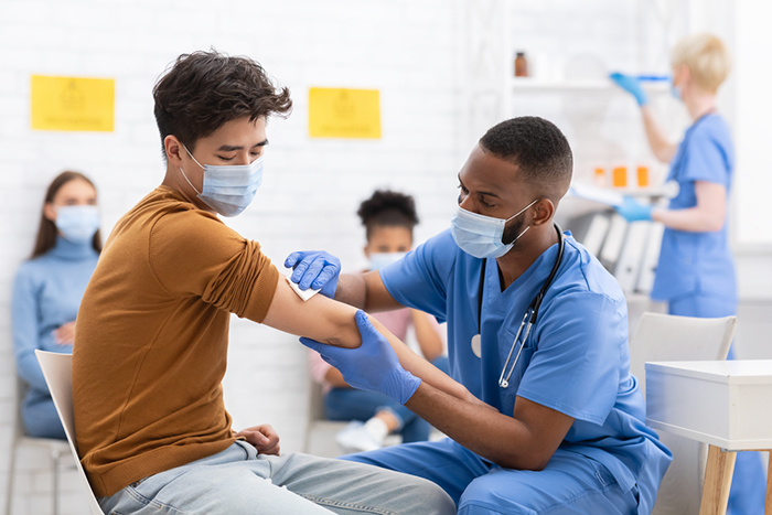 Vaccination - Pharmacie des Dauphins à Tsararano